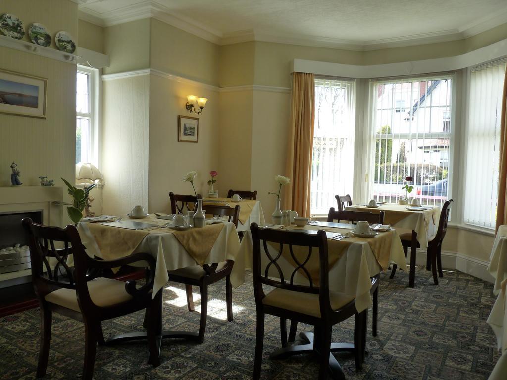 Cornerways Guest House Llandudno Dış mekan fotoğraf