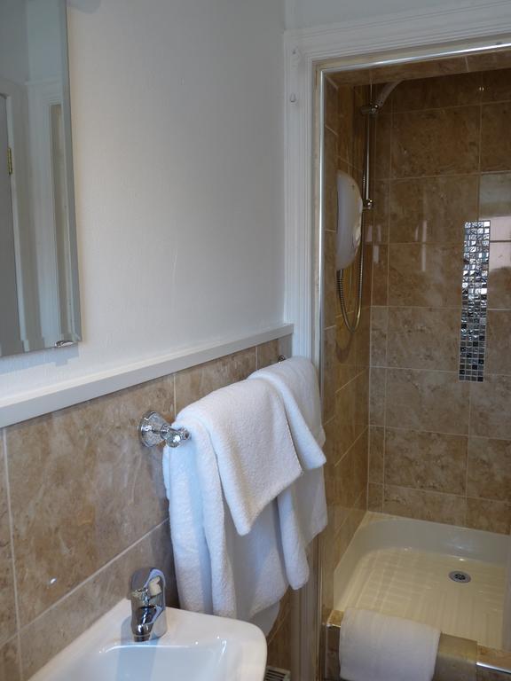 Cornerways Guest House Llandudno Dış mekan fotoğraf