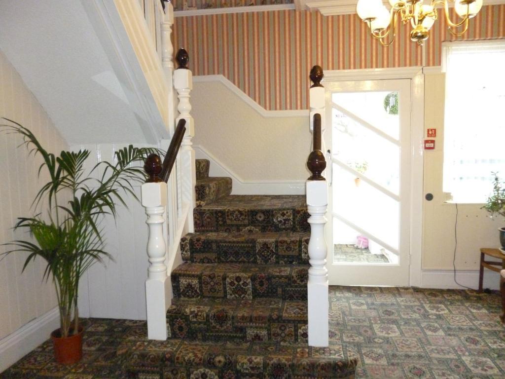 Cornerways Guest House Llandudno Dış mekan fotoğraf